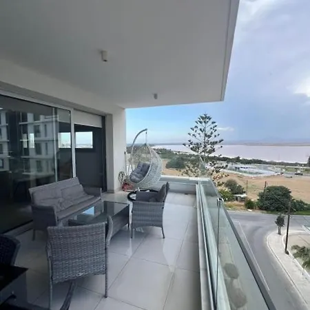 Mackenzie Salt Panorama & Meerblick - 2br Larnaca