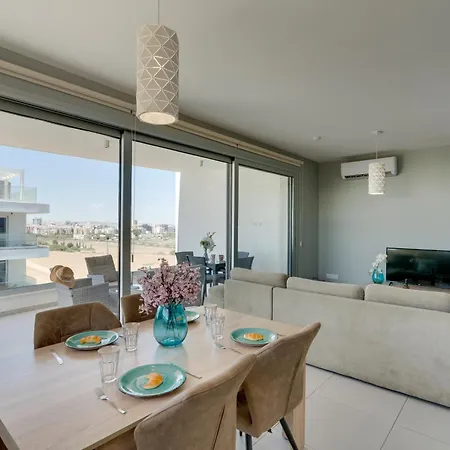 Mackenzie Salt Panorama & Meerblick - 2br Larnaca